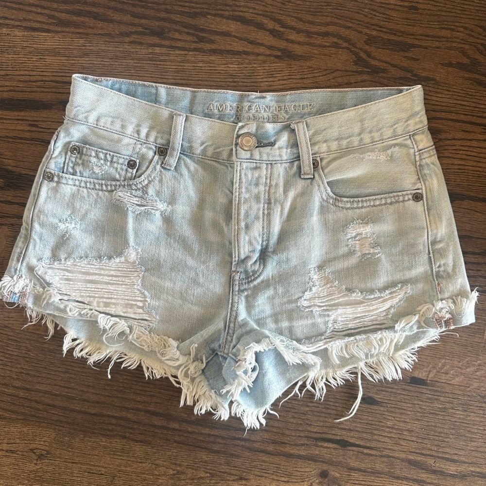 AMERICAN EAGLE TOMGIRL SHORTIE SHORTS